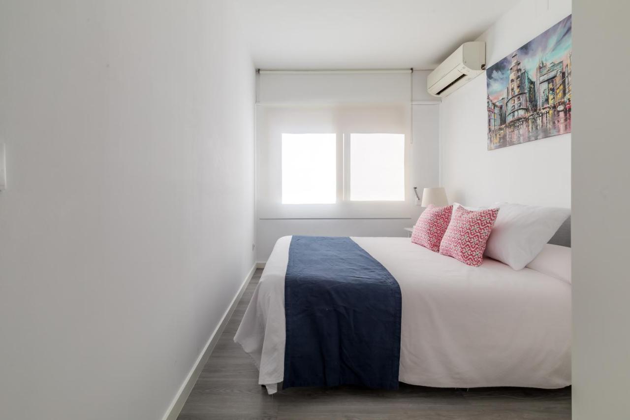 Apartamento Junto A Gran Via Madrid Esterno foto