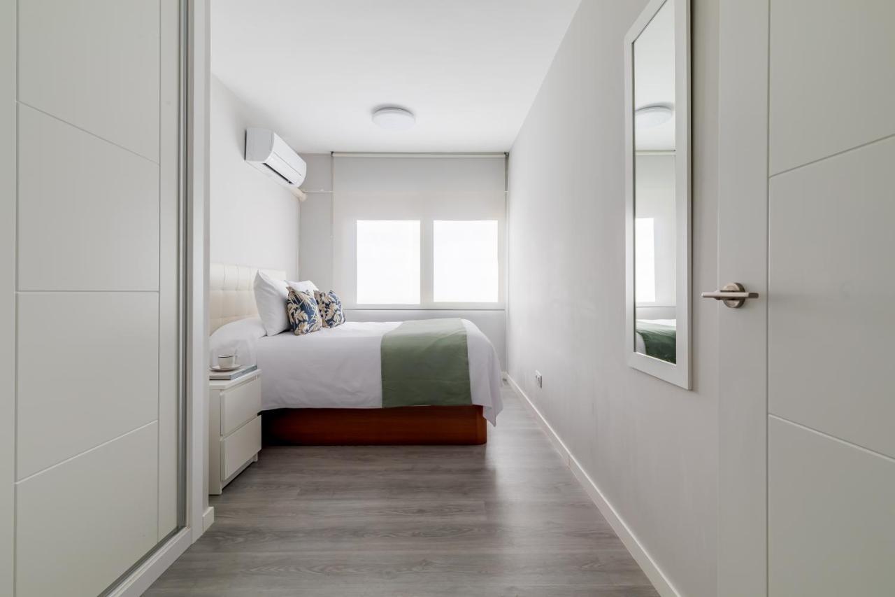 Apartamento Junto A Gran Via Madrid Esterno foto